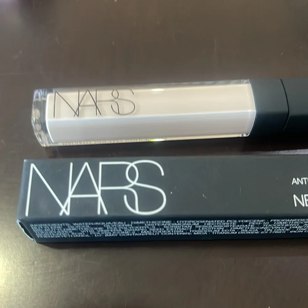 NARS, radiant creamy concealer. Light 1.25 Affogato . New .
